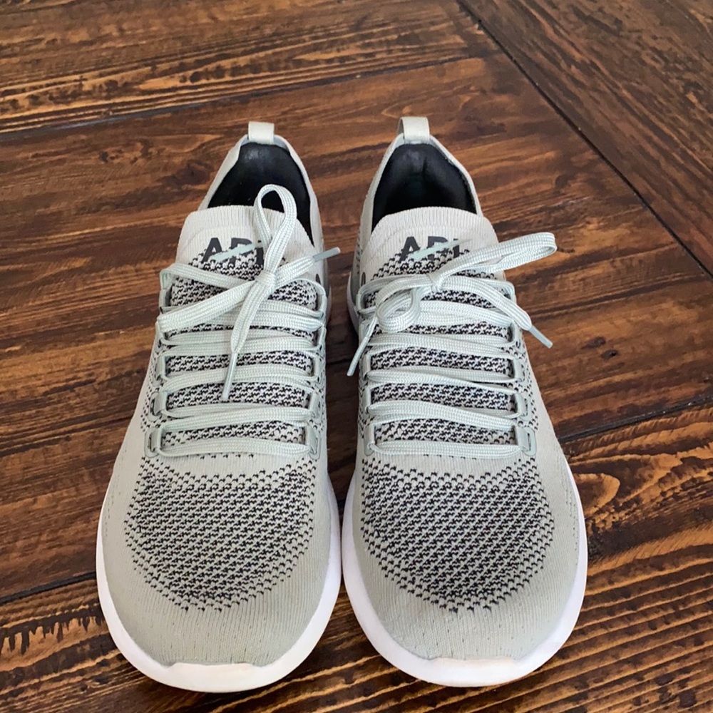 APL Techloom Breeze Sneakers